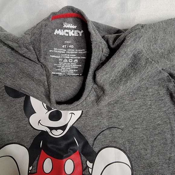 (B) Boys 4T Mickey Mouse T-shirt - Picture 5 of 5